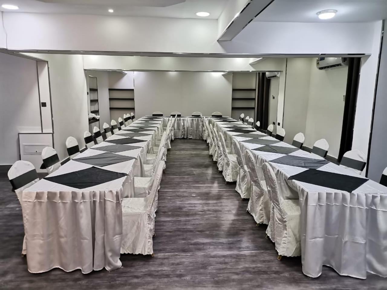 Al Hussam Hotel Apartments Rusayl Ngoại thất bức ảnh