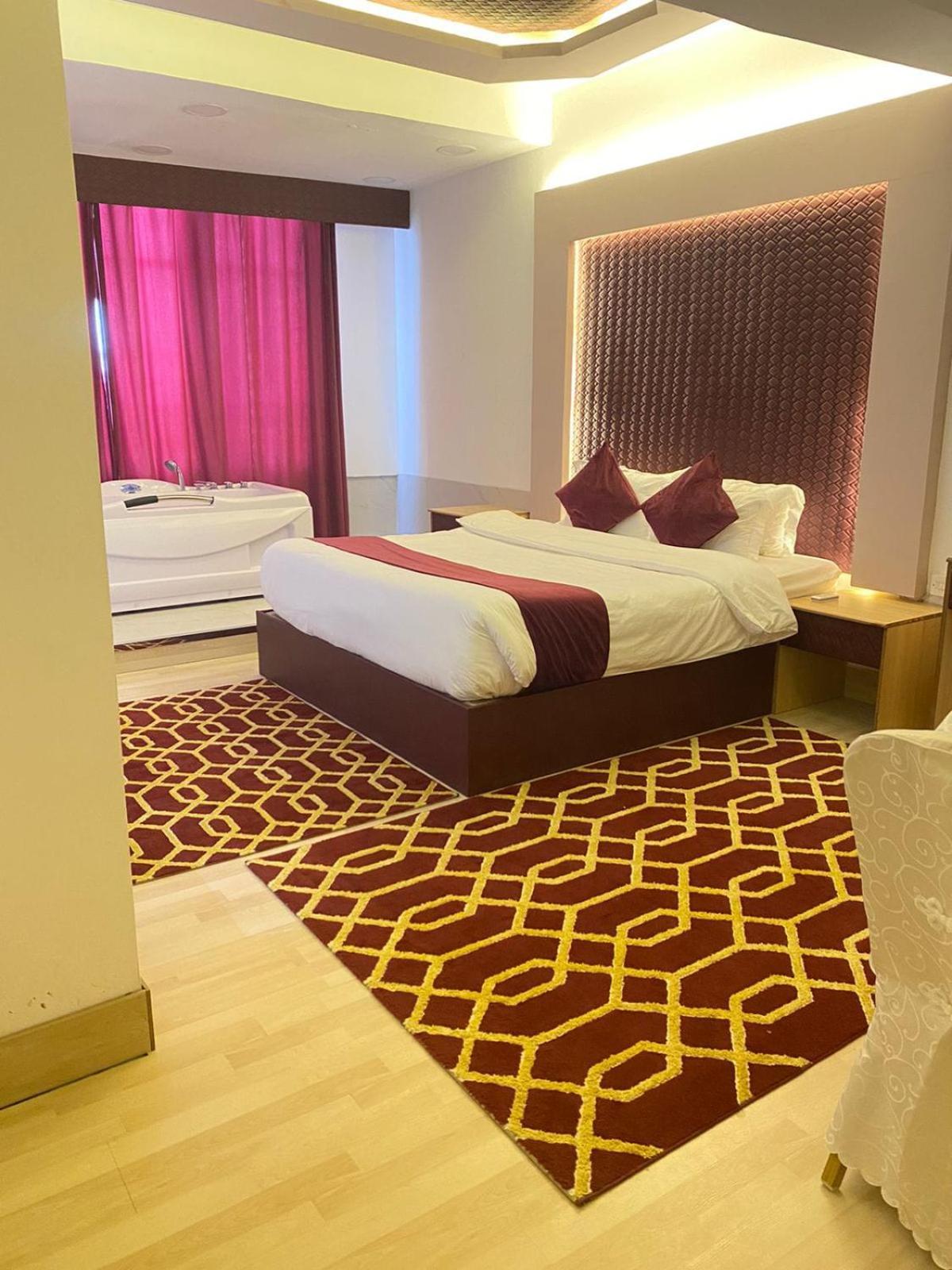 Al Hussam Hotel Apartments Rusayl Ngoại thất bức ảnh
