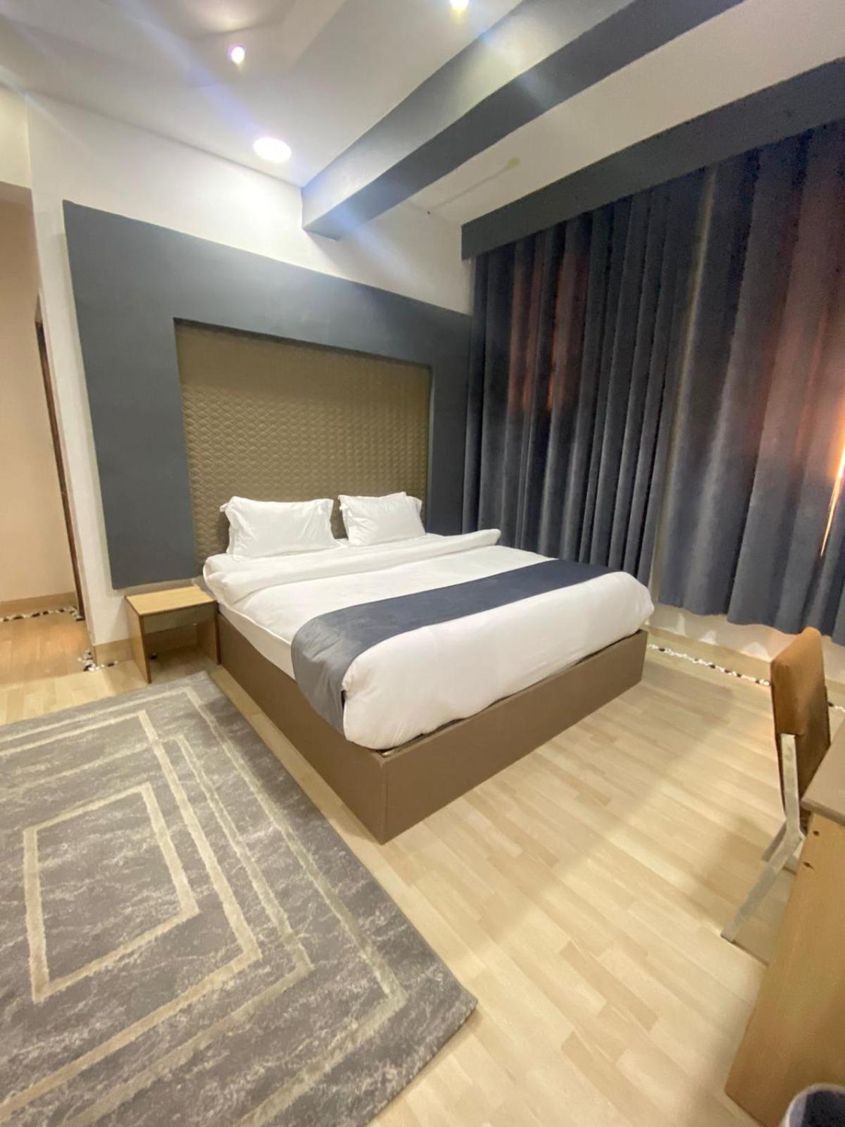 Al Hussam Hotel Apartments Rusayl Ngoại thất bức ảnh